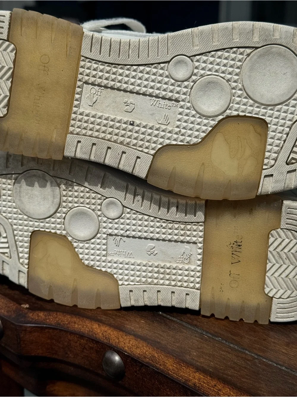 Off-White OOO “Out Of Office” Low Top Designer Sneakers - Picture 6 of 8